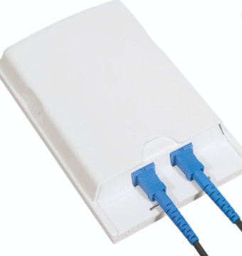 FTTH 2 вырезает сердцевина из переходников SC ABS 2pcs ПК коробки прекращения стекловолокна крытых или на открытом воздухе