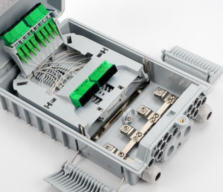 Порт Ftth 2 Inlet+Mid-Span стены оптического волокна совместной коробки на открытом воздухе, выход 16 для кабелей падения