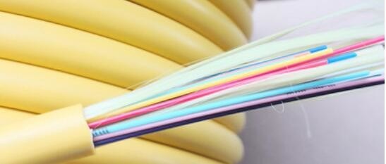 Связь телекоммуникаций применения центра даты GJFJV-22B1 ядров кабеля 22 стекловолокна крытая