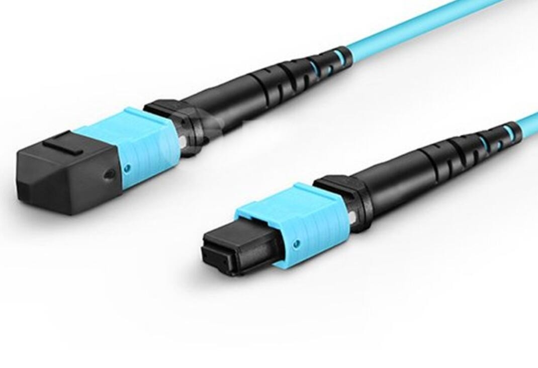 волокно хобота OM3 ядра материала MPO 8 кабеля оптического волокна 10g LSZH женское мультимодное
